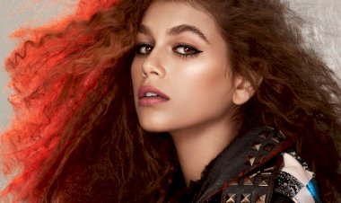 Why do hair be curly?