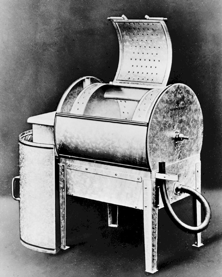Первая электрическая стиральная машина