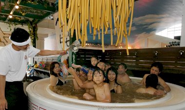 The strangest tourist entertainment