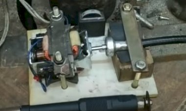 Самодельный гравер. Обзор конструкции.