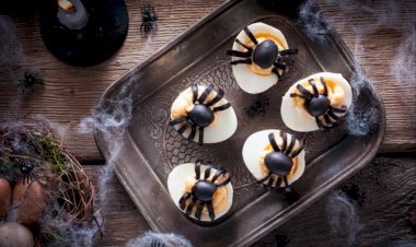 Устрашающие паучки: как просто и быстро приготовить закуску на Хэллоуин