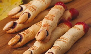 Пальцы Ведьмы: самая оригинальная и популярная закуска на Хэллоуин