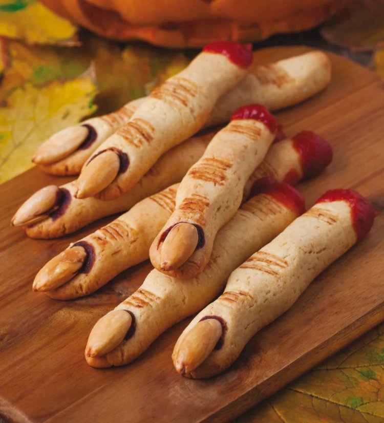 Пальцы Ведьмы: самая оригинальная и популярная закуска на Хэллоуин