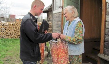 Лучше людям бы помогали..