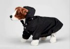 Prada разработала плащ для собак