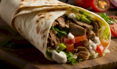 Как приготовить сочную шаурму в домашних условиях.