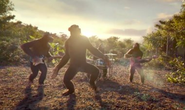 Coldplay - Adventure Of A Lifetime