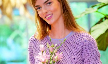 Летний жакет с цветочной вышивкой