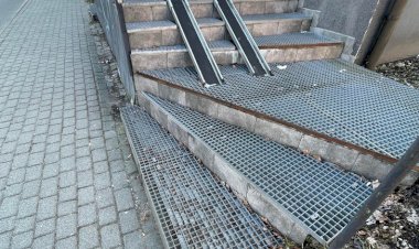 5+ сотрудников, которым абсолютно необходимо дать объяснения своим "творениям"