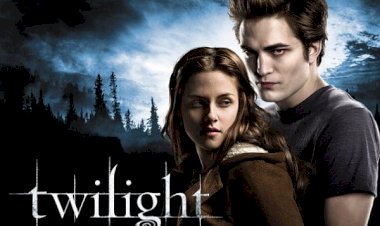 Какими на самом деле были бы "Сумерки"? Удивительные факты о вампирской киноленте