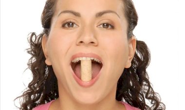 Как простая пробка может помочь лицу за счет растяжки жевательной мышцы лица