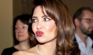 «Неверятная красотка, просто фантастика!»: Екатерина Климова похвасталась мини нарядом с шлейфом