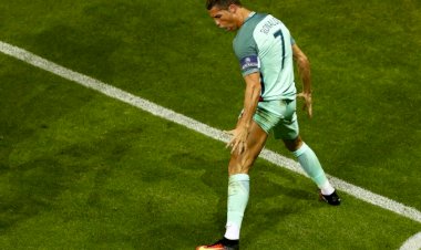 Вьетнамский футболист хотел отпраздновать гол в стиле Роналду и сильно поплатился