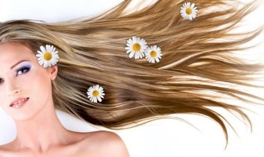 Аромарасчесывание: пара капель масла – и волосы прекрасны!