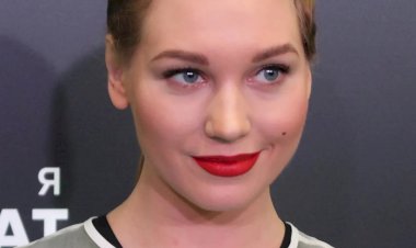 "Неужели у неё есть возлюбленный?": Кристина Асмус показалась с любимым мужчиной