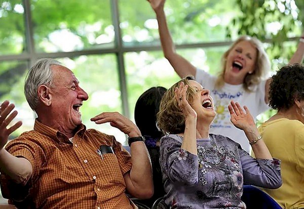 Смехотерапия: как принимать смех каждый день до полного выздоровления