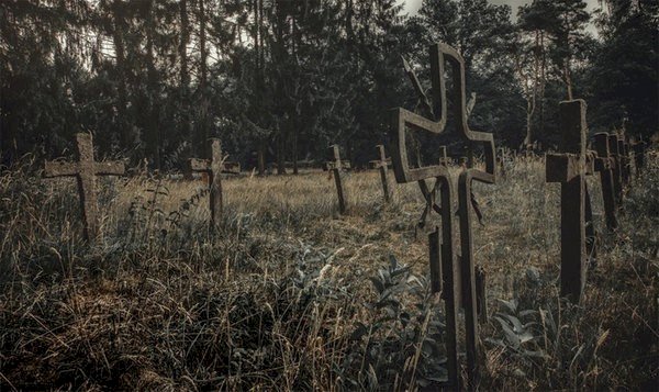Рассказ про кладбище, которое в нашей деревне считают проклятым