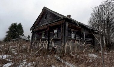 Как двое приятелей зашли в заброшенный дом телефон попросить (тревожная история)