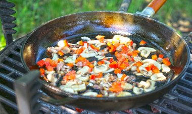 Эту яичницу я впервые попробовал в Турции на завтраке. Рецепт просто ОГОНЬ!!!