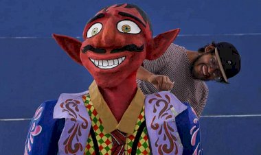 Костюмированный протестующий и готовый к сожжению Иуда: Лучшие фотографии четверга