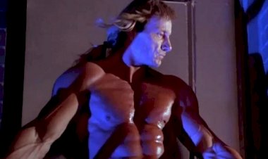 Незаслуженно забытые герои боевиков 80-х и 90-х годов: что это за актеры?