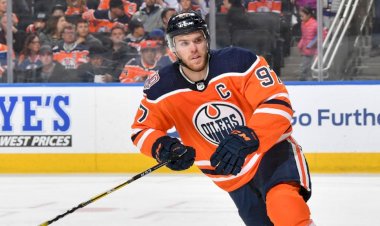 Коннор Макдэвид набрал 150 очков за сезон: такое смогли сделать ещё лишь 5 хоккеистов в истории НХЛ