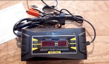 Зарядное устройство /Маленькое и мощное /Обзор Разбор.