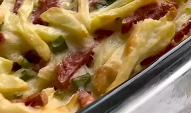 Картошка с колбасой в духовке