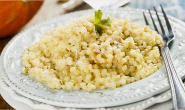 Рецепт Птитим с беконом и сливками