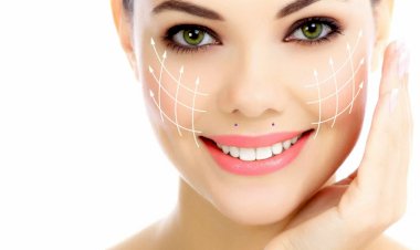 Точечный массаж: работа с точкой хэ-ляо, чтобы поднять уголки рта и уменьшить насморк