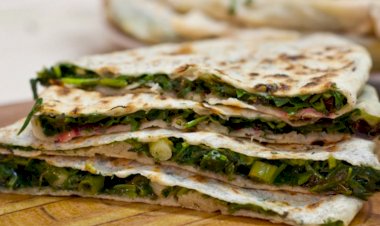 Женгалов Хац. Кутабы с Зеленью. Любимое блюдо в нашей семье