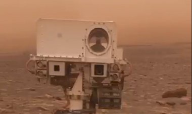 Марсоход осматривается...