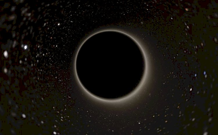 Найдена древнейшая черная дыра
