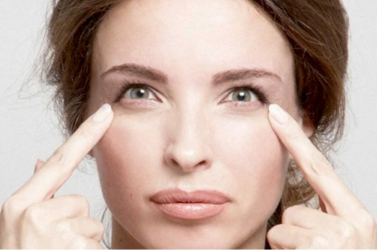 Как помочь себе открыть глаза и уменьшить морщинки вокруг глаз