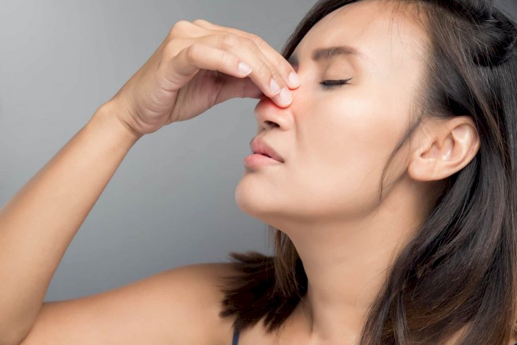 Массаж каких точек поможет уменьшить насморк и заложенность носа