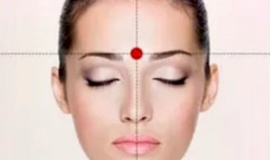 Массаж точки инь-тан: как избавиться от головной боли и напряжения в глазах