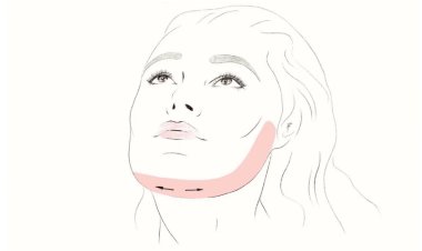 Закатываем губы: как подтянуть овал лица и шею