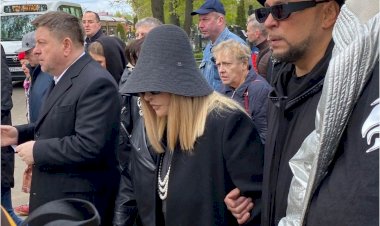 Зачем Пугачева прилетала в Россию и что же случилось