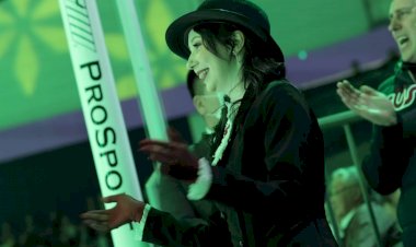 Фото выступлений российских фигуристов в Монголии. Кто понравился больше всех и какие случились казусы