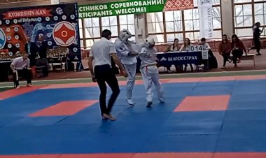 Колено в голову