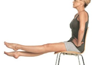 Как проработать и подтянуть пресс, сидя на стуле