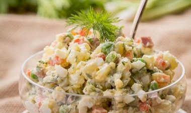 6 разных рецептов Оливье на праздничный стол