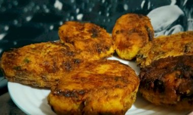 Котлеты из кабачков со сметанным соусом