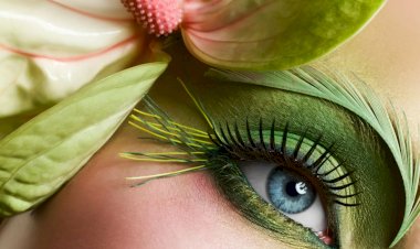 Почему напрягаются глаза и как оно влияет на внешний вид, молодость век