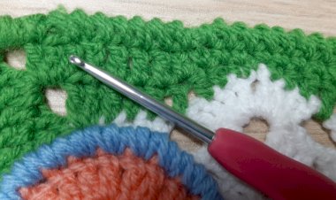 Очень простая обвязка края крючком. Ложный рачий шаг