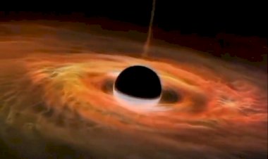 Чёрная дыра. Ну во-первых, это красиво...