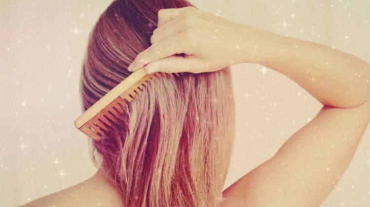 Как сделать массаж головы с помощью расчески и помочь своим волосам
