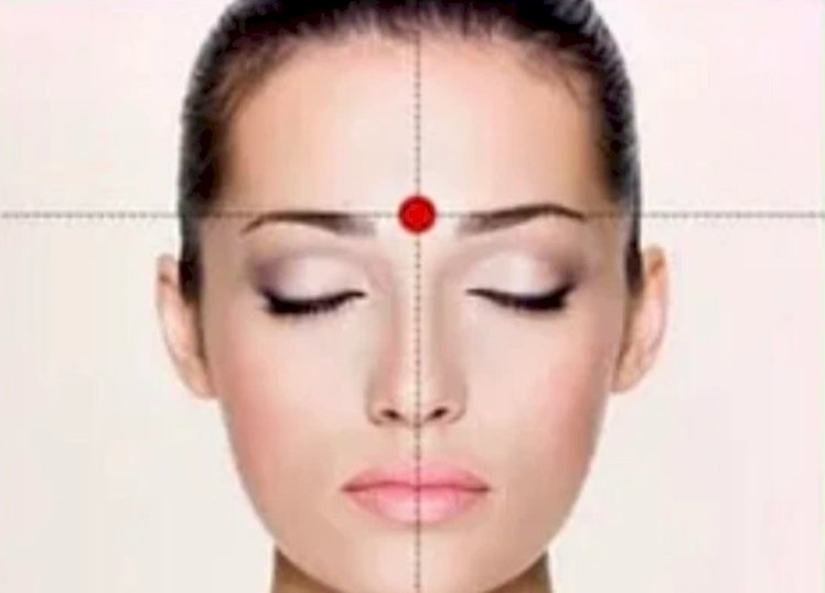 Массаж точки инь-тан: как избавиться от головной боли и напряжения в глазах