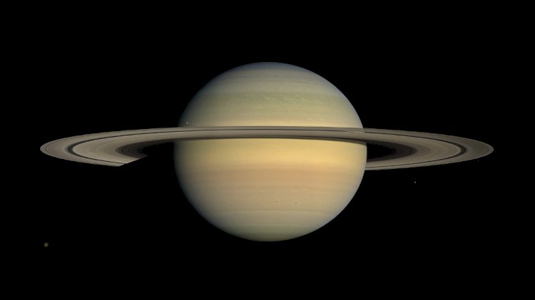 Сколько лет кольцам Сатурна?