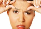 Как уменьшить межбровные морщины: о щипковом массаже